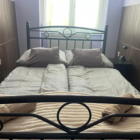 River - Free Parking Lejlighed Győr